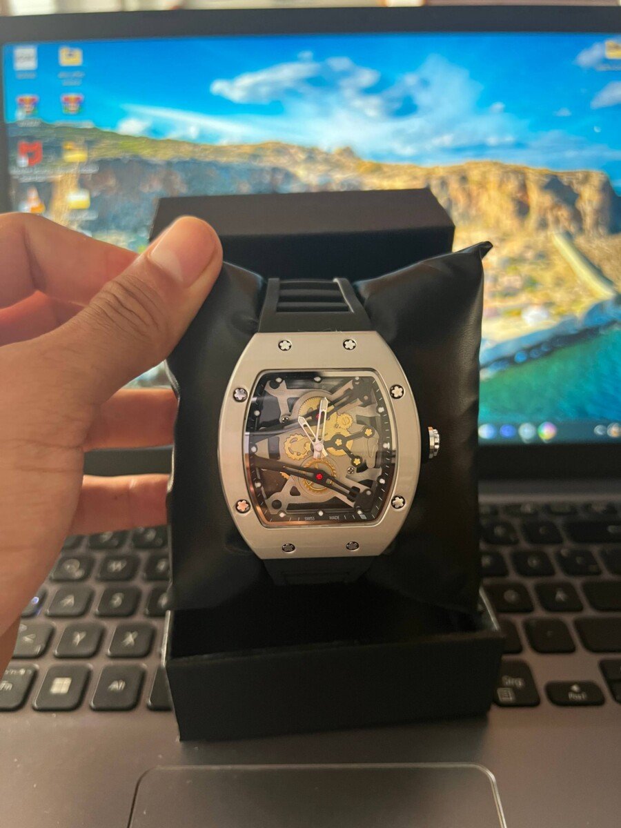 Montre RM Style – Skeleton Argent & Noir Montre RM Style – Skeleton Argent & Noir - Image 3